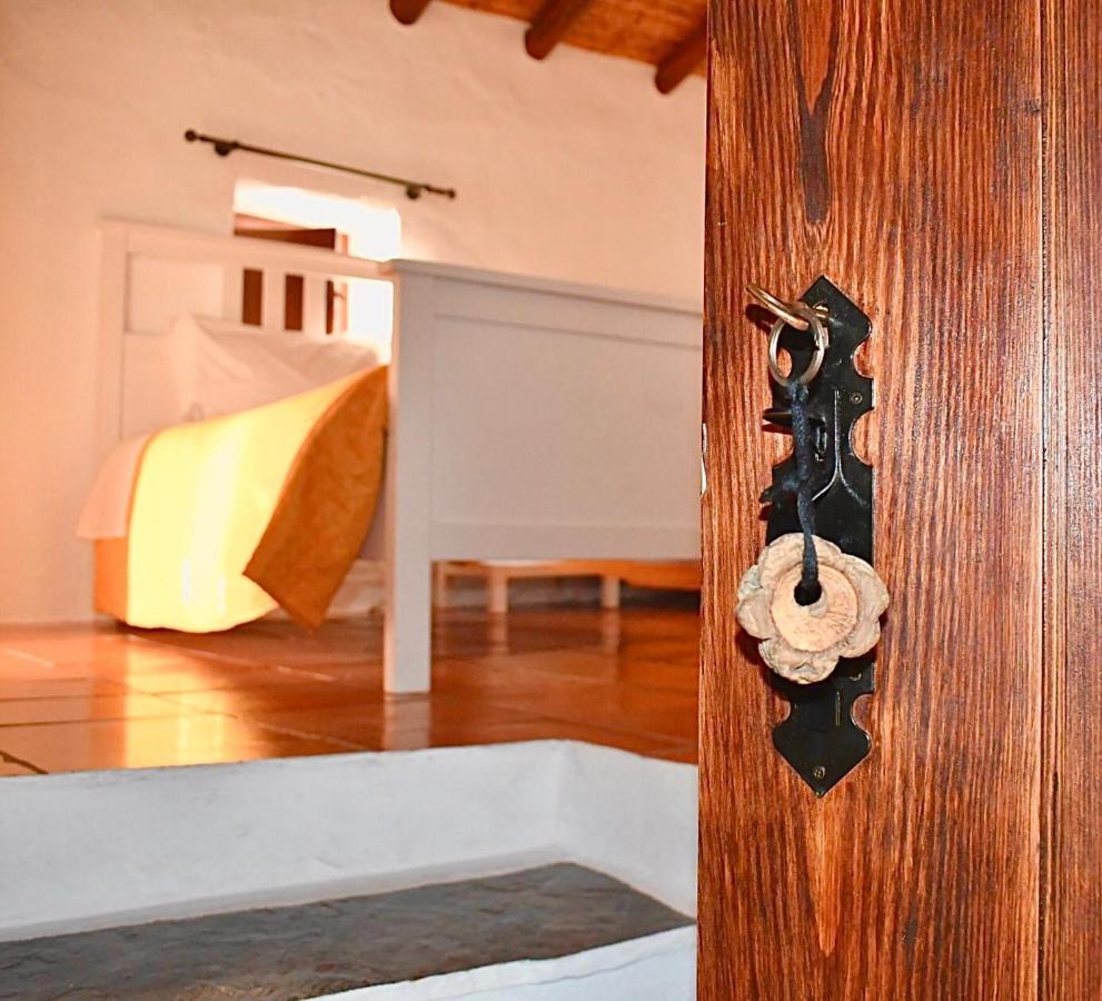 Casa D' Santiago Guest House Монсарас Екстериор снимка