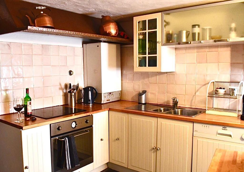 Casa D' Santiago Guest House Монсарас Екстериор снимка